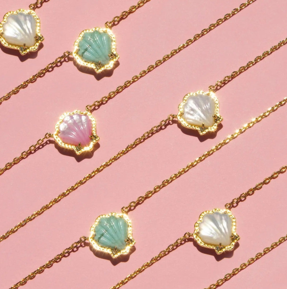 The Shelly Necklace - Pink Sands