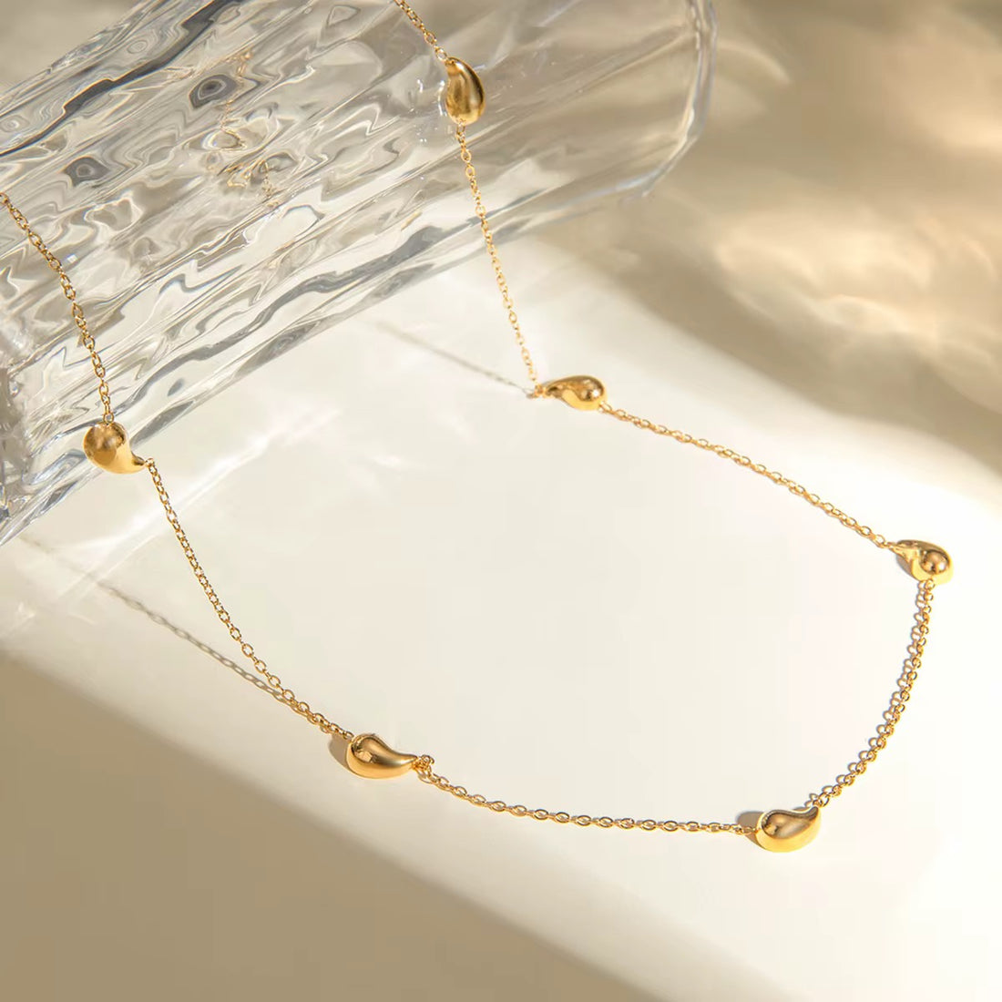 The Elia Drop Necklace