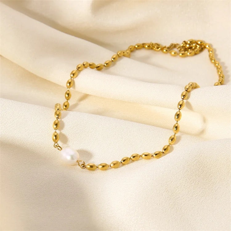 The Emma Pearl Necklace