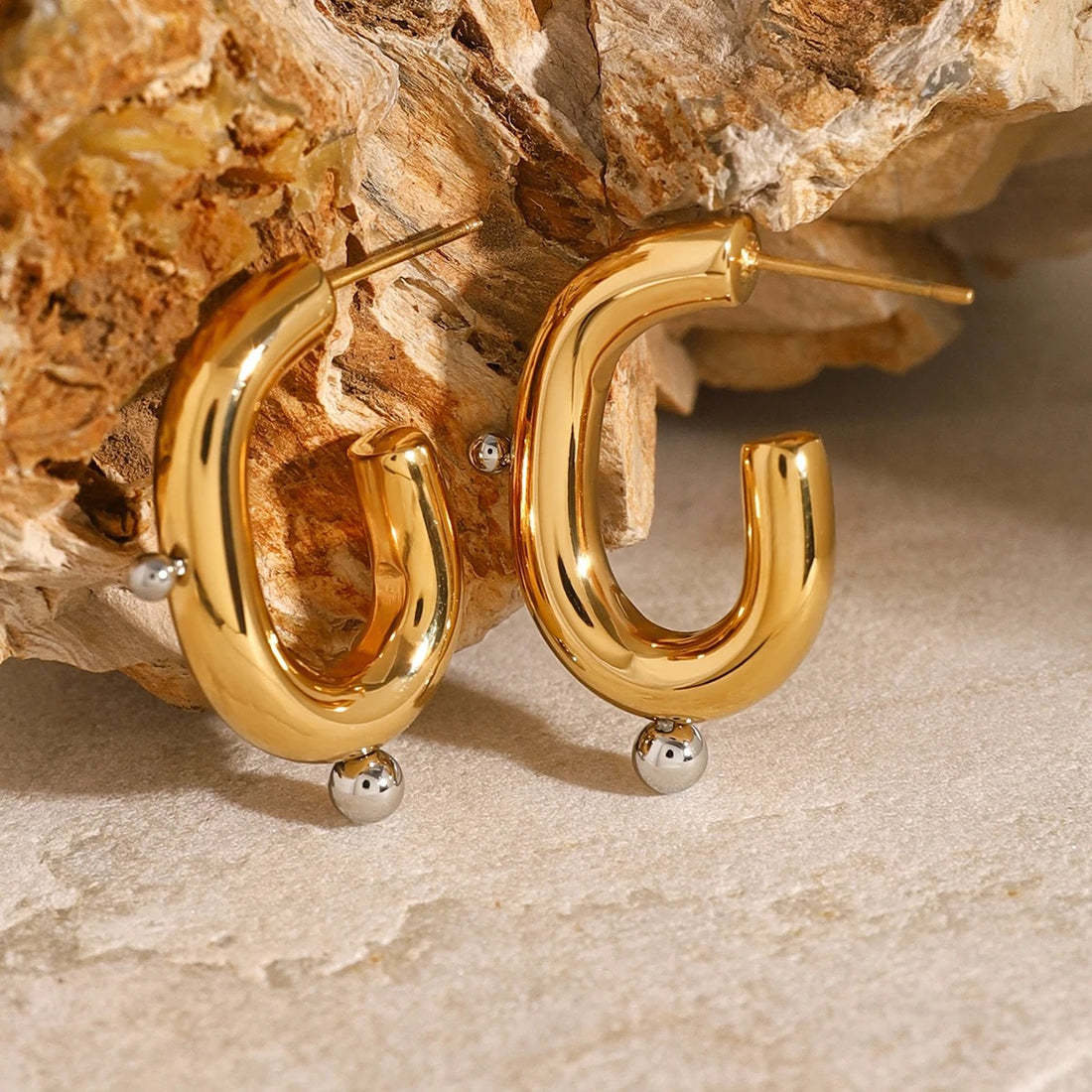 Elle Two-Toned C-Shaped Earrings